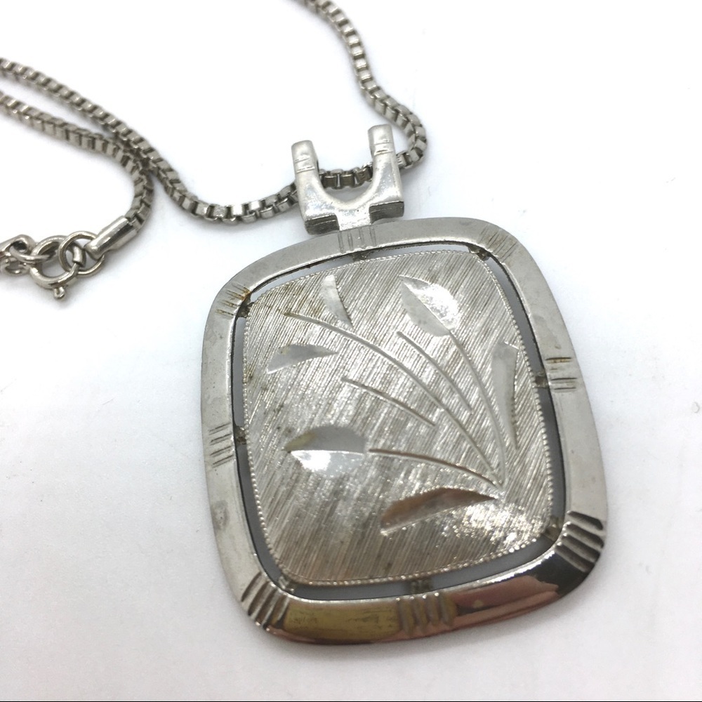 Vintage Silvertone Necklace Etched Floral Necklace